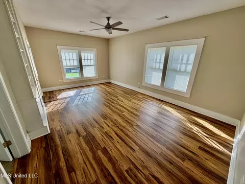 Living - 323 S Ruby Ave, Ruleville, MS 38771 photo 2 of 3