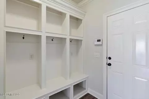 Entry Way - 1853 August Bnd, Madison, MS 39110 photo 3 of 3