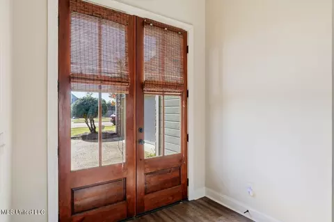 Entry Way - 1853 August Bnd, Madison, MS 39110 photo 2 of 3
