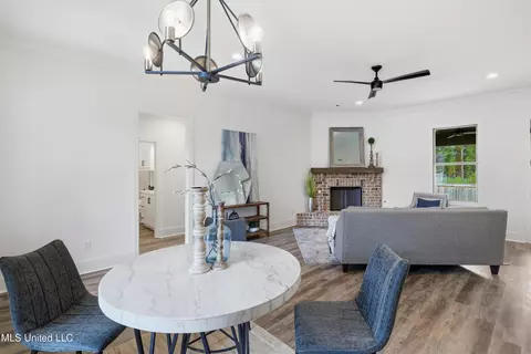 Dining - 221 Bronson Bnd, Flowood, MS 39232 photo 2 of 2