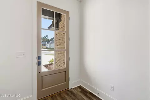 Entry Way - 221 Bronson Bnd, Flowood, MS 39232 photo 1 of 3