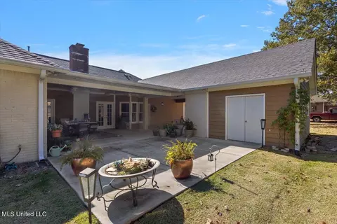 Exterior - 124 Trace Cove Dr, Madison, MS 39110 photo 3 of 6