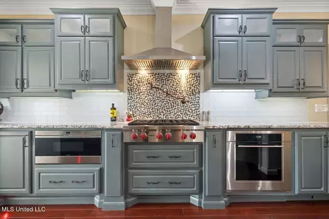 Kitchen - 124 Trace Cove Dr, Madison, MS 39110 photo 4 of 5