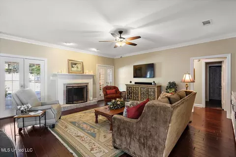 Living - 124 Trace Cove Dr, Madison, MS 39110 photo 1 of 3