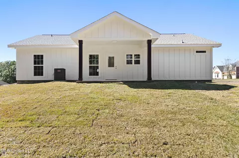 Exterior - 137 Southern Hills Dr, Lucedale, MS 39452 photo 2 of 2