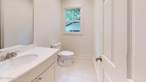 Entry Way - 4257 Berlin Dr, Jackson, MS 39211 photo 2 of 3