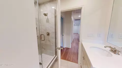 Bath - 4257 Berlin Dr, Jackson, MS 39211 photo 1 of 4