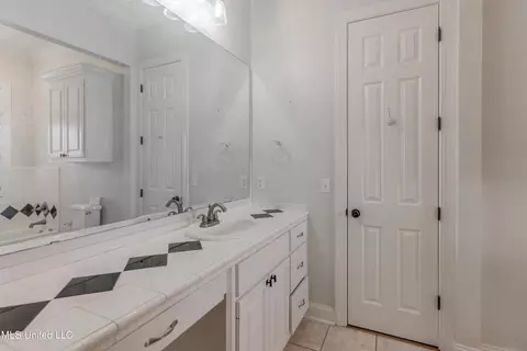 Bath - 118 Viewpointe Dr, Clinton, MS 39056 photo 12 of 15