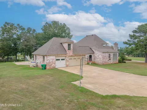 Exterior - 118 Viewpointe Dr, Clinton, MS 39056 photo 11 of 21