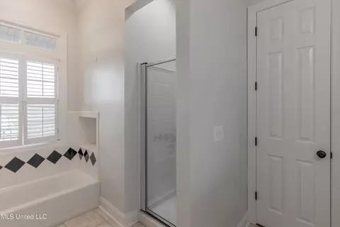 Bath - 118 Viewpointe Dr, Clinton, MS 39056 photo 14 of 15