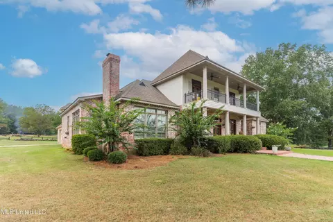 Exterior - 118 Viewpointe Dr, Clinton, MS 39056 photo 6 of 21