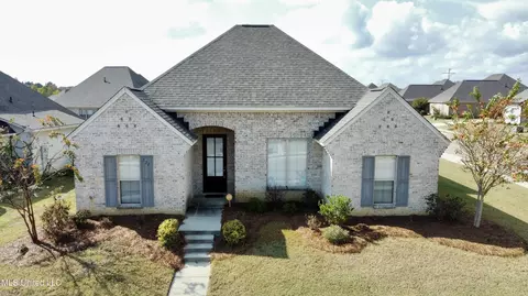 321 Buttonwood Ln, Canton, MS 39046