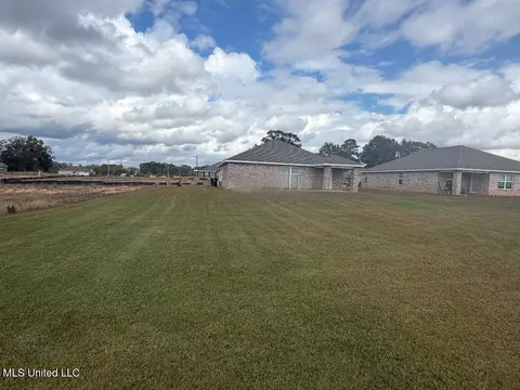 Exterior - 29 Crown Dr, Lucedale, MS 39452 photo 3 of 3