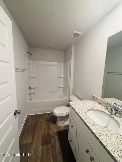 Bath - 29 Crown Dr, Lucedale, MS 39452 photo 2 of 2