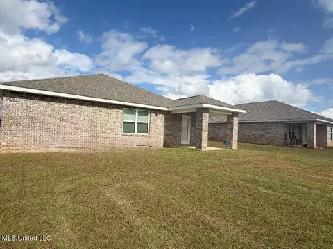 Exterior - 29 Crown Dr, Lucedale, MS 39452 photo 2 of 3