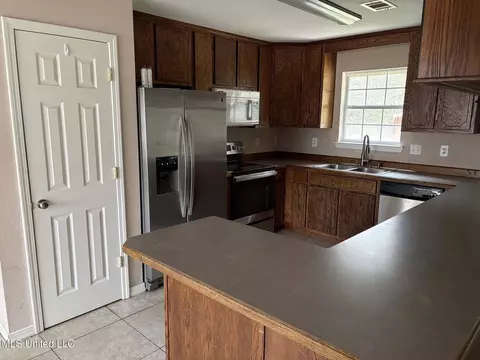Kitchen - 501 Pratt Rd, Wiggins, MS 39577 photo 1 of 3