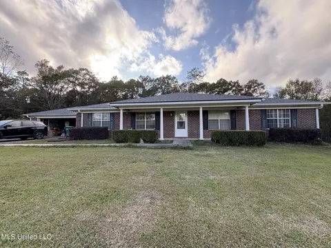 501 Pratt Rd, Wiggins, MS 39577