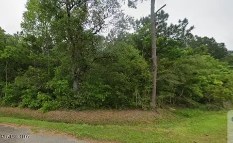 3176 Eleventh St, Bay Saint Louis, MS 39520