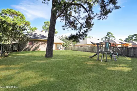 Exterior - 131 Devlin Springs Dr, Madison, MS 39110 photo 4 of 6