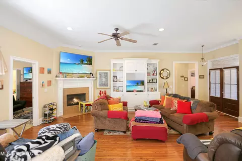 Living - 131 Devlin Springs Dr, Madison, MS 39110 photo 1 of 1