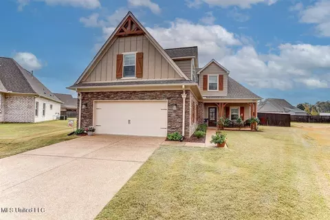 5074 S Montavale, Southaven, MS 38672