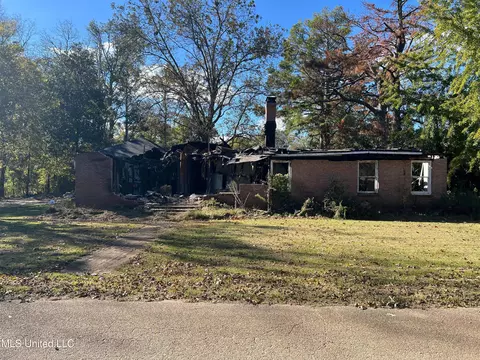 Exterior - 325 Oliver Ave, Sledge, MS 38670 photo 5 of 7