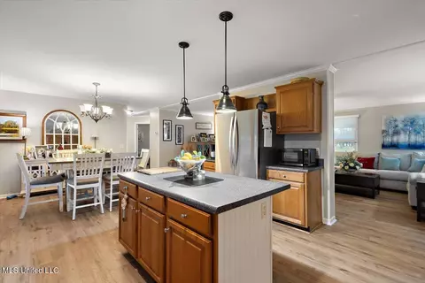 Kitchen - 110 Anse Reed Rd, Magee, MS 39111 photo 3 of 3