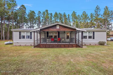 Exterior - 110 Anse Reed Rd, Magee, MS 39111 photo 2 of 11