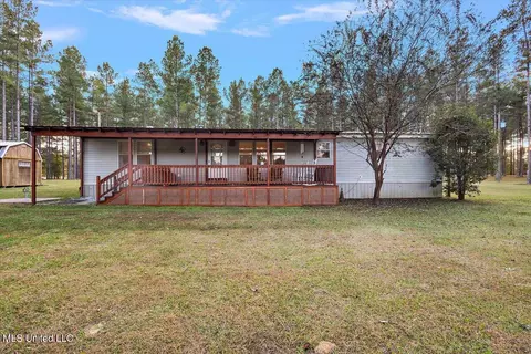 Exterior - 110 Anse Reed Rd, Magee, MS 39111 photo 10 of 11