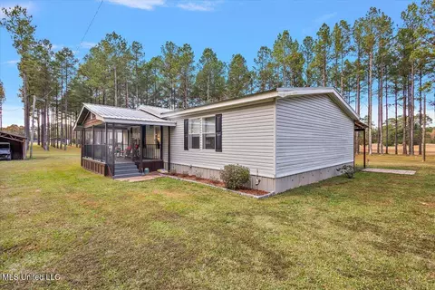 Exterior - 110 Anse Reed Rd, Magee, MS 39111 photo 4 of 11