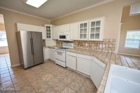9846 Alexanders Ridge Dr, Olive Branch, MS 38654 photo 16