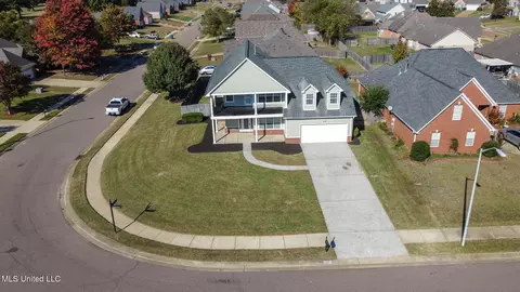 9846 Alexanders Ridge Dr, Olive Branch, MS 38654 photo 3
