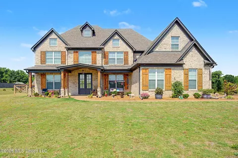 5441 Grays Valley Dr, Hernando, MS 38632