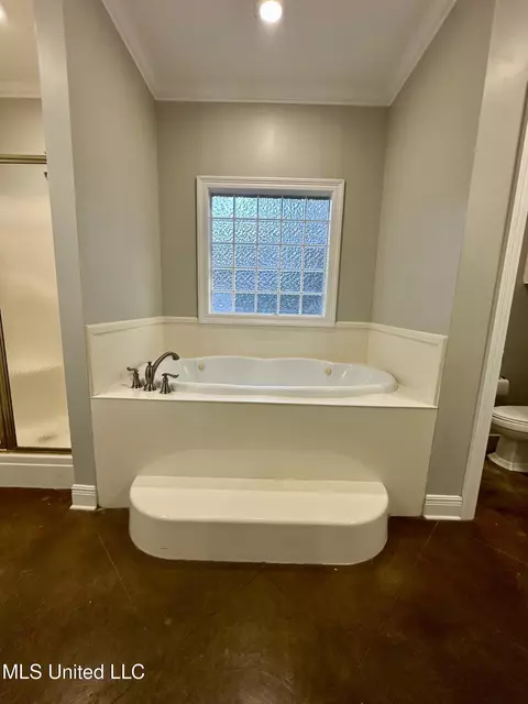 Bath - 120 Memory Ln, Magee, MS 39111 photo 6 of 10