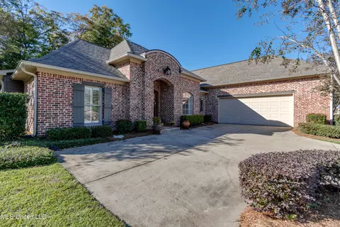 129 Victoria Pl, Madison, MS 39110