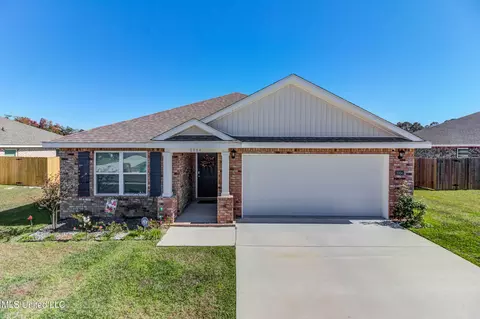 2004 Pettits Ln, Long Beach, MS 39560