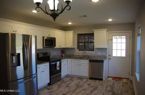 Kitchen - 8460 Mint Julep Dr, Perkinston, MS 39573 photo 1 of 1