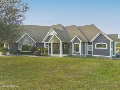 17245 Doc Lizana Rd, Gulfport, MS 39503