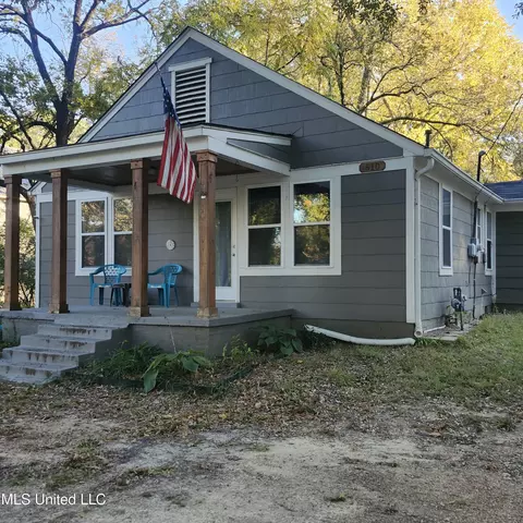 510 Strayhorn St, Senatobia, MS 38668