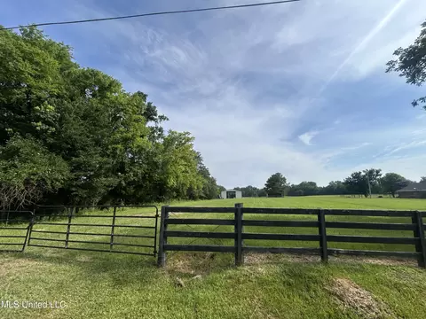 001 Green Acres Dr, Canton, MS 39046 photo 13