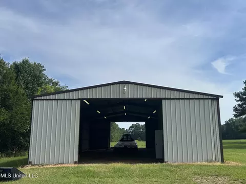 001 Green Acres Dr, Canton, MS 39046 photo 3