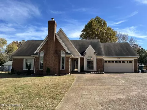 7264 Flower Creek Dr, Southaven, MS 38671