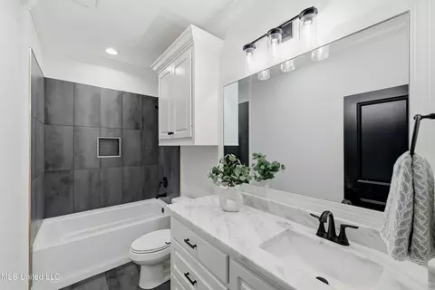 Bath - 230 Bronson Bnd, Flowood, MS 39232 photo 2 of 2