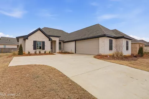 230 Bronson Bnd, Flowood, MS 39232