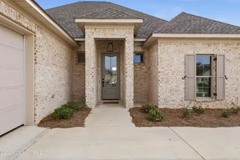 Exterior - 232 Bronson Bnd, Flowood, MS 39232 photo 3 of 5
