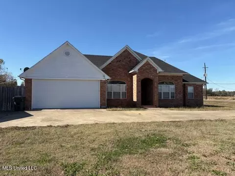 2502 Murphree Dr, Greenwood, MS 38930