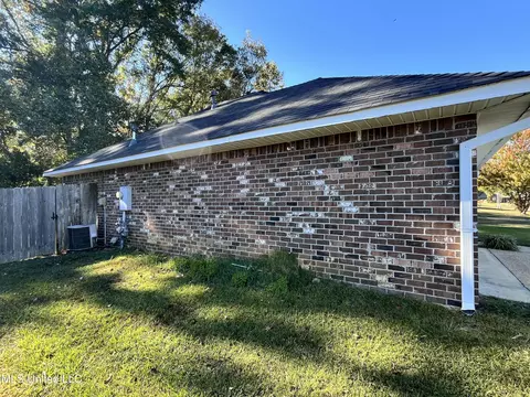 529 Eaglewood Dr, Florence, MS 39073 photo 7