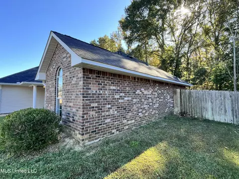 529 Eaglewood Dr, Florence, MS 39073 photo 6