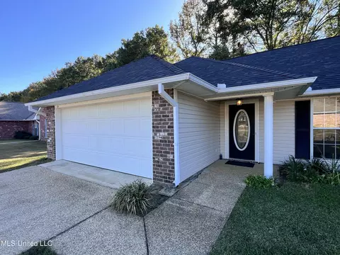 529 Eaglewood Dr, Florence, MS 39073 photo 4