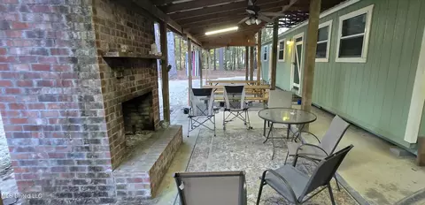 27 Ward Turnaround, Columbia, MS 39429